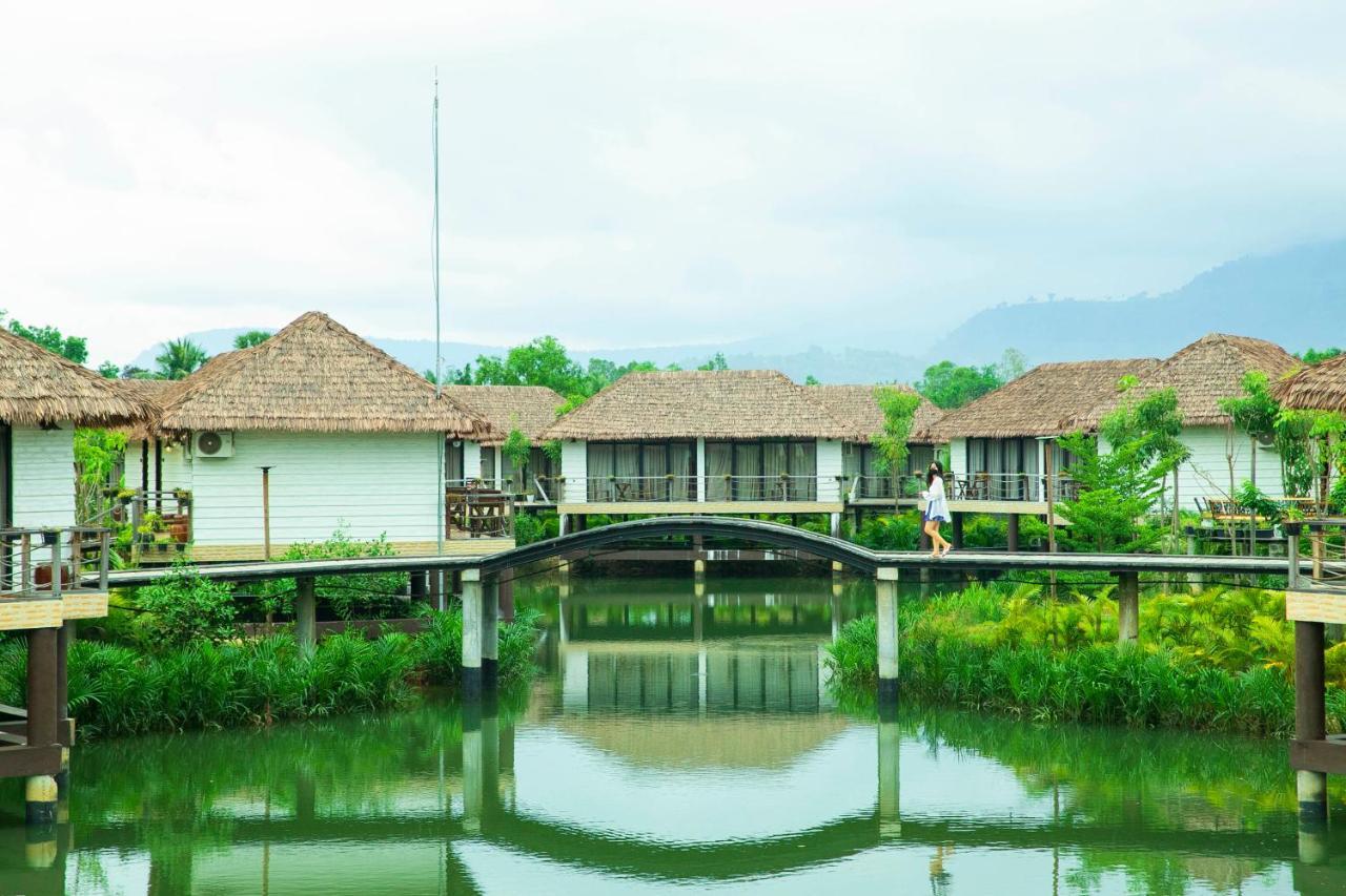 Good Time Relax Resort Kampot Buitenkant foto